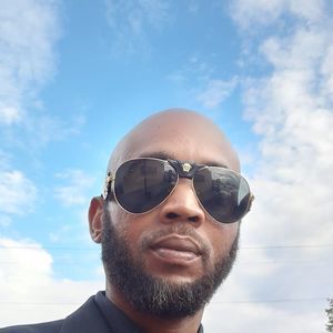 Meet your Posher, Corey